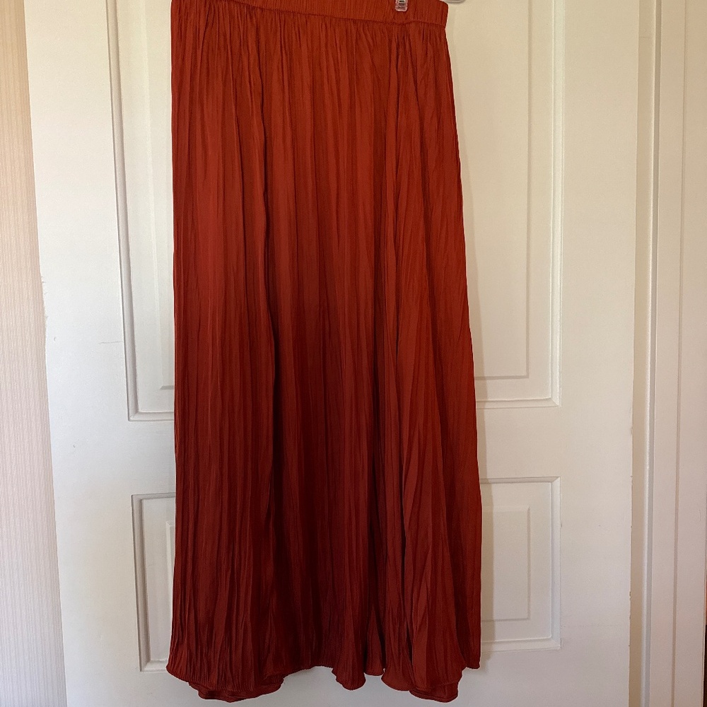 Zara pleated skirt, midi, M-L